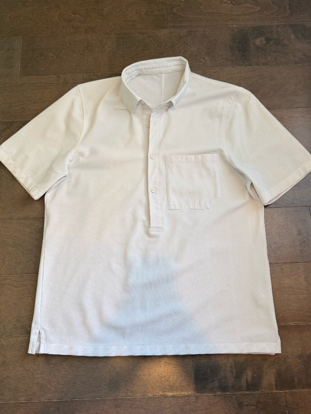 Men's Lululemon Wovenair Popover Short Sleeve Shirt (White, Size M)